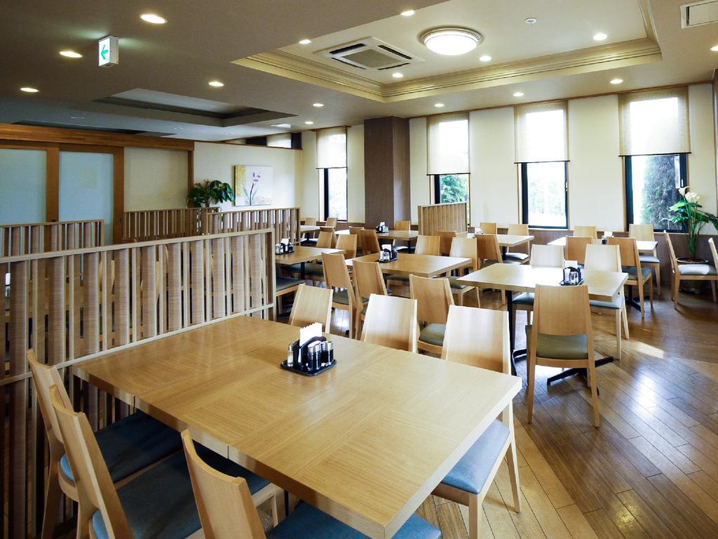 Hotel Route-Inn Yonezawa Ekihigashi Eksteriør billede
