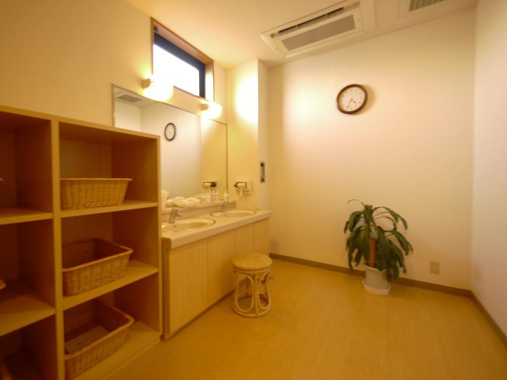 Hotel Route-Inn Yonezawa Ekihigashi Eksteriør billede